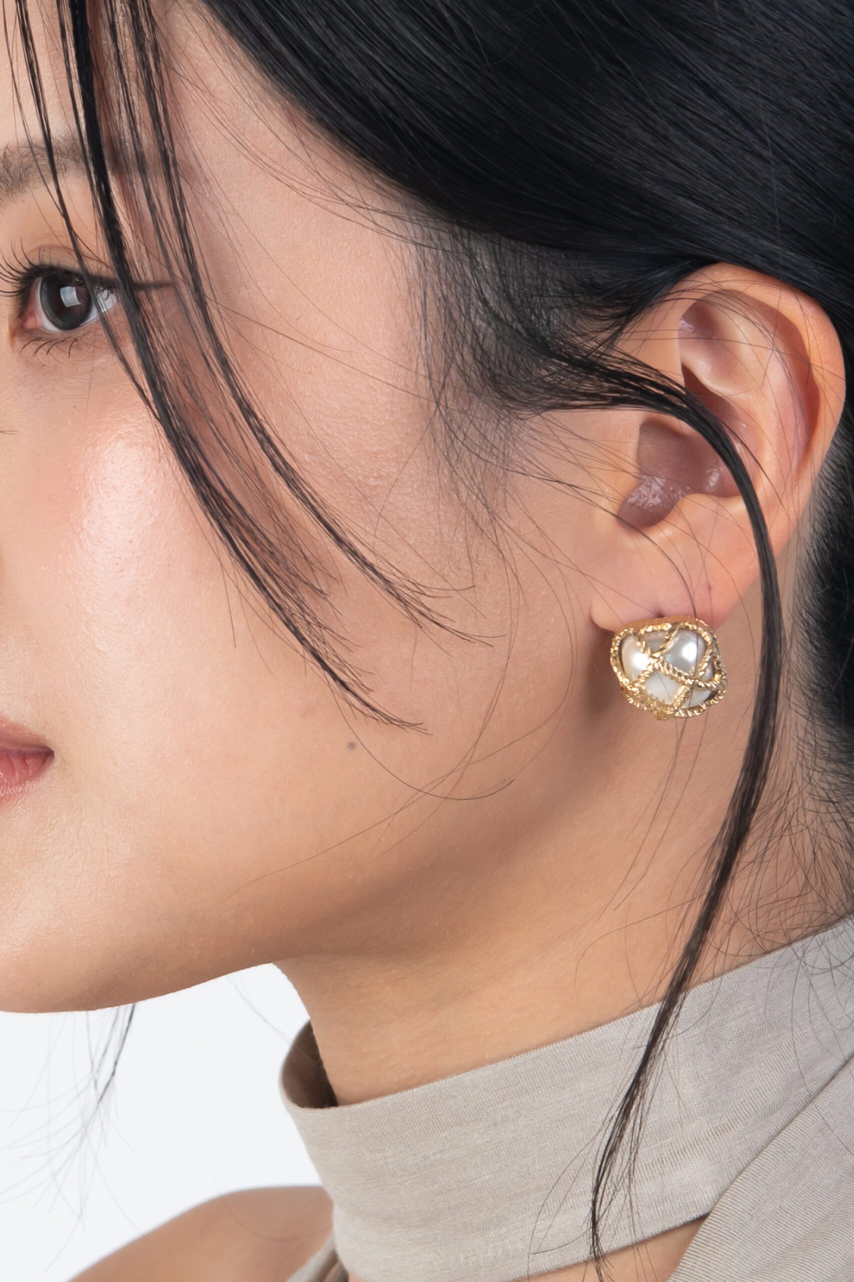800px-대표이미지-시스루포인트-스터드귀걸이-KCJ_6971