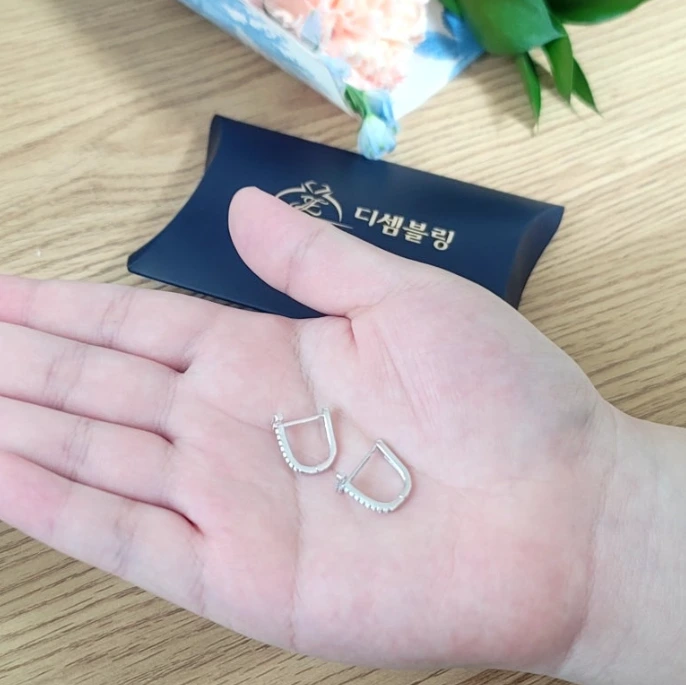 알러지 없는 귀걸이 디셈블링 원터치 큐빅 실버925 by GUCCI-2