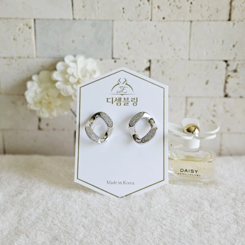 큐빅귀걸이 추천 알러지없는 귀걸이 디셈블링 주얼리 by 블리노이-800px-800px